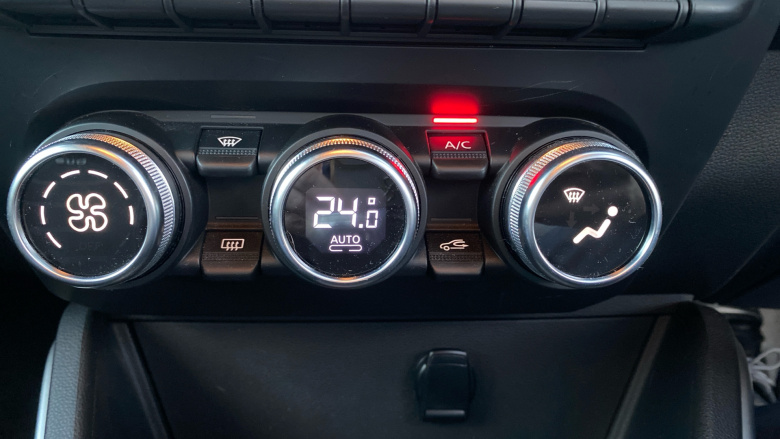 Dacia Duster 1.6 SCe Prestige 5dr Petrol Estate